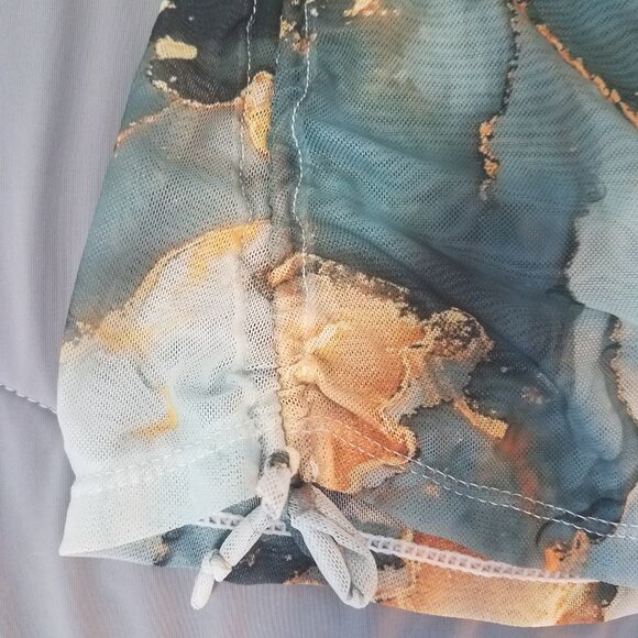 Marble Print Mesh Tee and Skirt Set - Picture 9 of 11